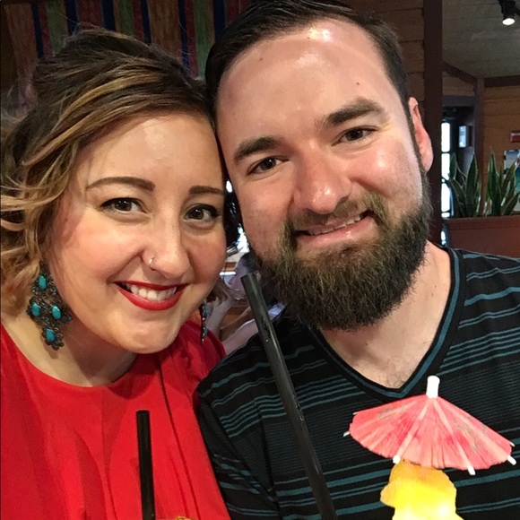 Meet your Posher, Allie - Picture 2 of 2